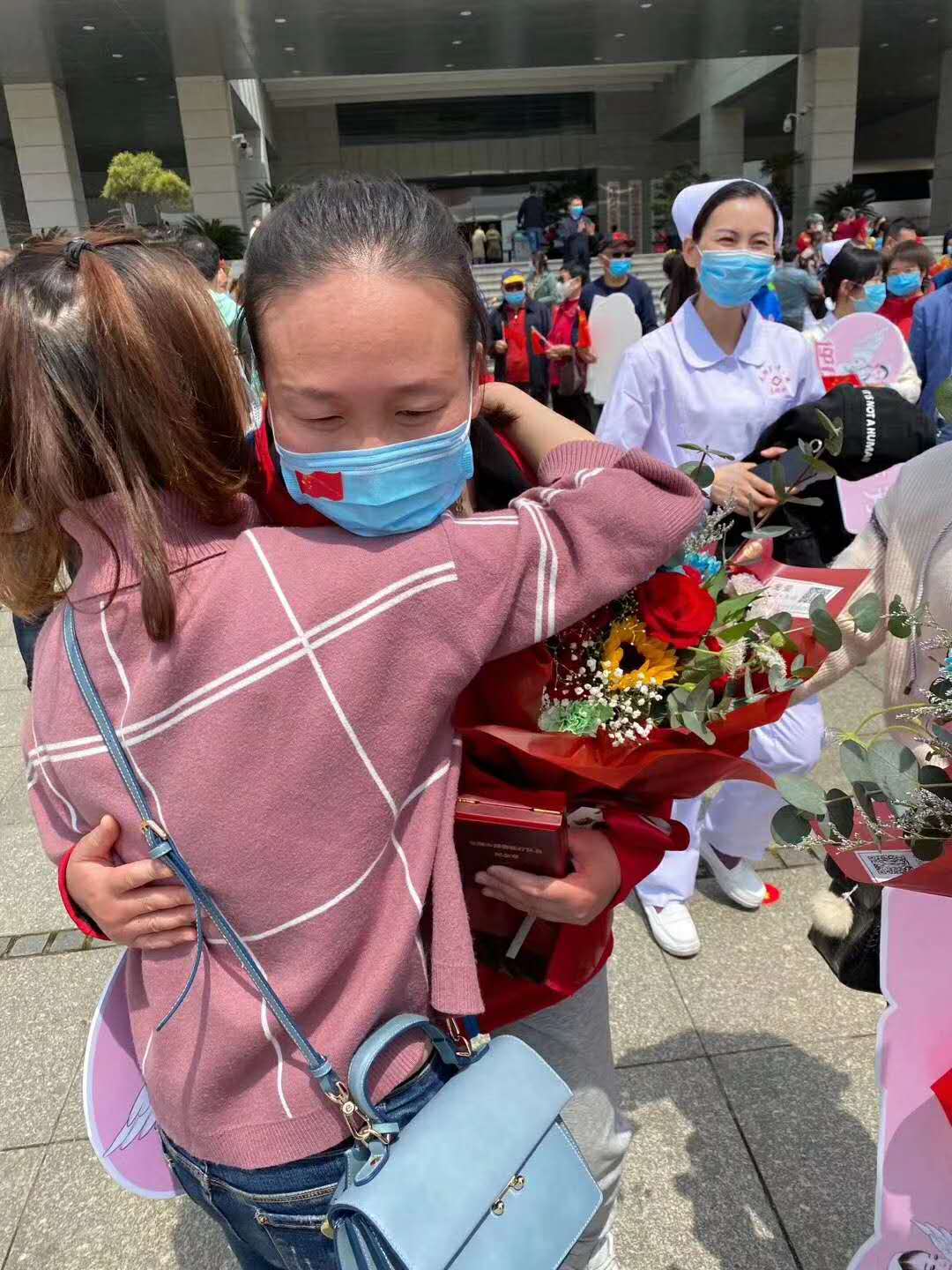 山河无恙 英雄凯旋——芜湖市中医医院援助湖北医疗队员全部凯旋(图8)