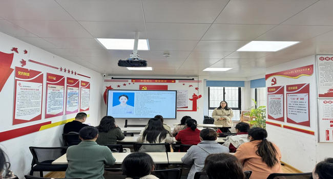 防血栓 畅生命——我院前往香格里拉花园社区举办健康义诊宣教活动(图3)