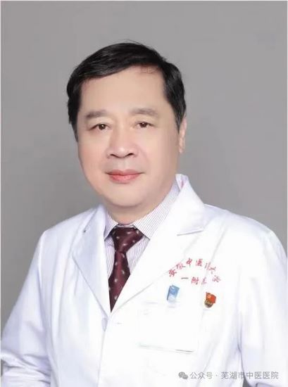 杨 (Copy).jpg